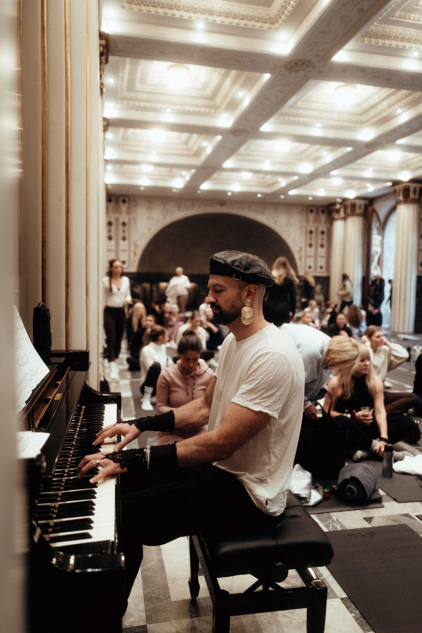 michimoves · hero piano